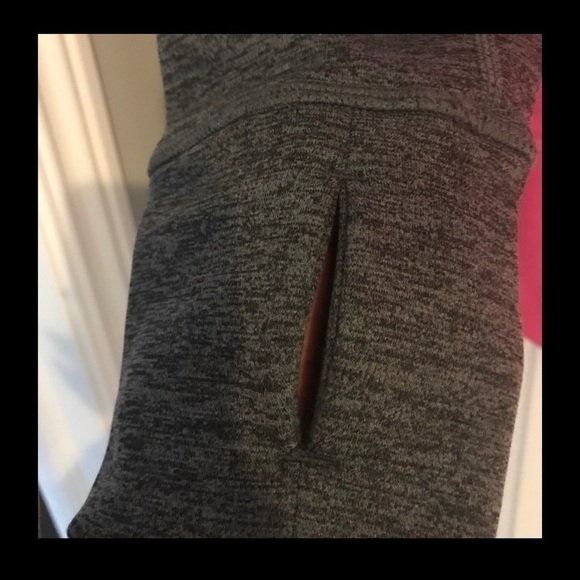 Nike Therma-fit hoodie kangaroo pockets - Picture 8 of 9